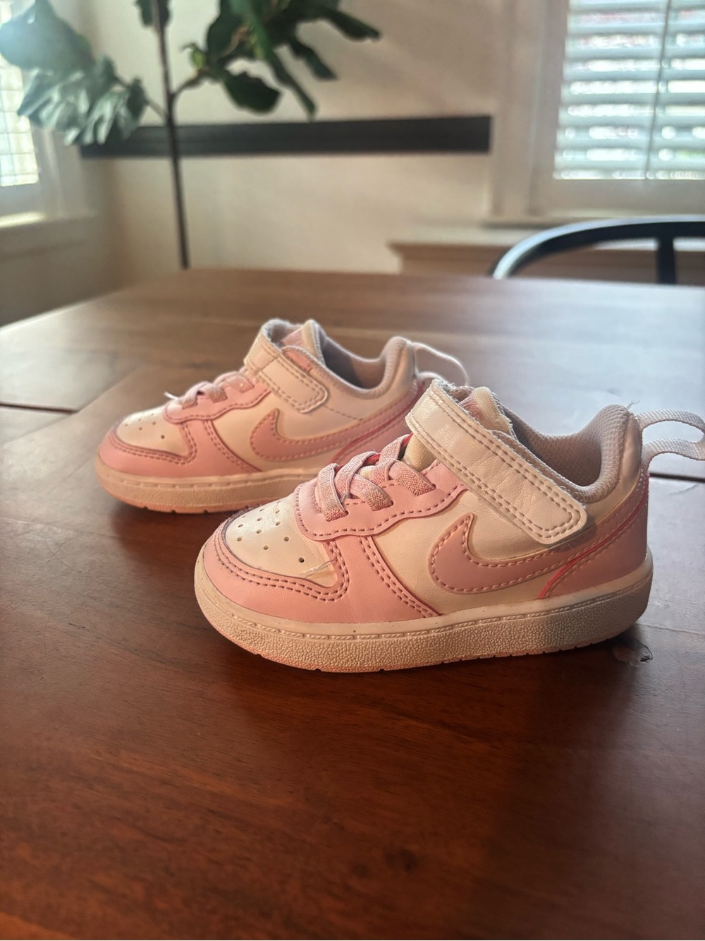 NIke Court Borough Low Recraft